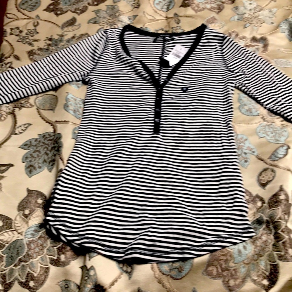 Button long sleeve shirt